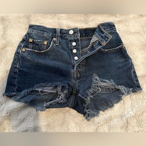 Levi’s W24 Shorts